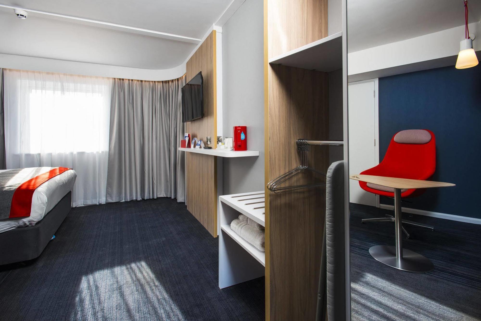 Отель Express - North By Ihg